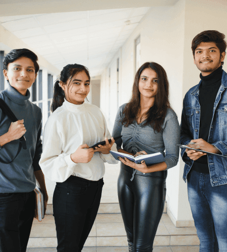 How UAE Students Can Choose the Best University for Their Future?