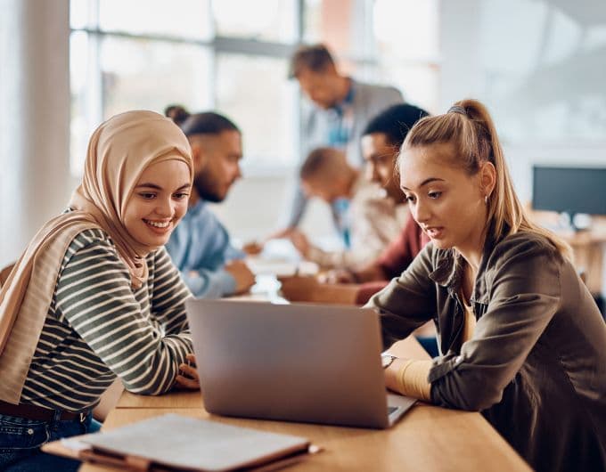 Best Way to Learn a New Language: Effective Methods, Tips, and Strategies